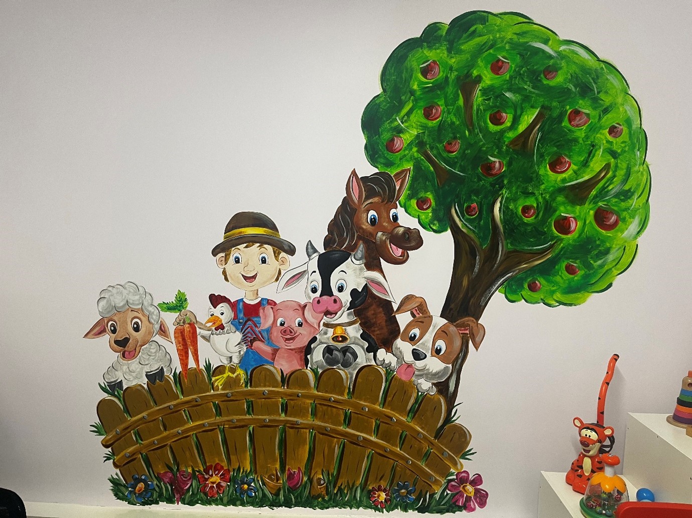 Cranworth centre ftr pink farmyard room 3