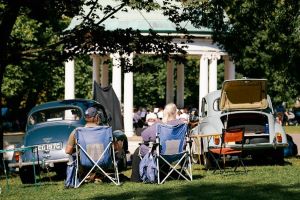 Vintage Vehicles at the Bandstand